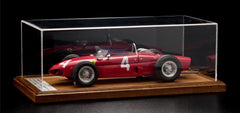 Ferrari 156 F1, 1961 Phil Hill Model Plus 1:12 Scale in display