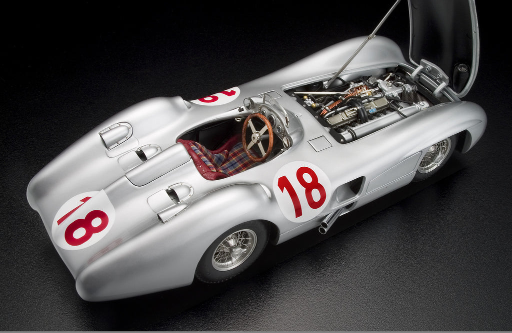 Mercedes W196 Streamliner 1955 Fangio CMC 1:18 Scale SPECIAL OFFER